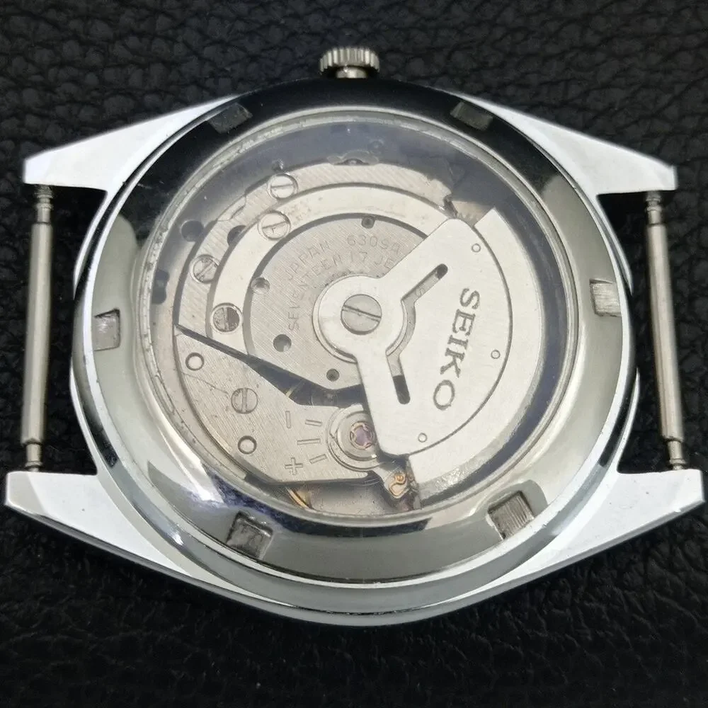 Vintage 1970 Expo Seiko Automatic Mens Silver Watch W/daydate & Red accents
